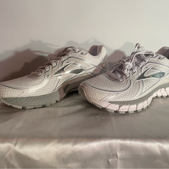 Brooks Shoes - Brooks Adrenaline GTS 16 Women’s 10 New in box